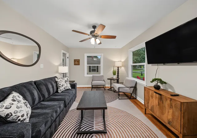 image of 724 S New St, Champaign, IL 61820 | MLS# 12688745