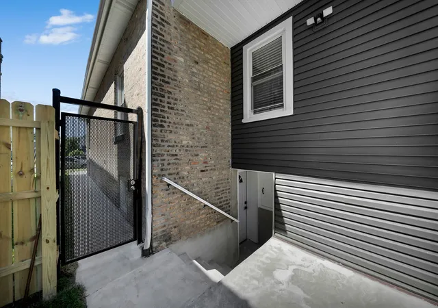 44th image of 4830 W Crystal St, Chicago, IL 60651 | MLS# 12688791