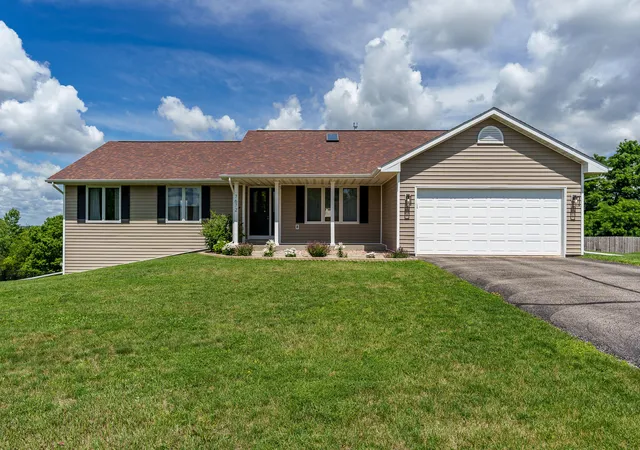 Homes for sale in Machesney Park, IL | 7672 Hawks Rdg, Machesney Park, IL 61115 | MLS# 12688803