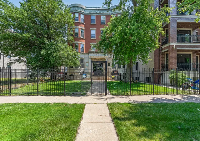 Homes for sale in Chicago, IL | 6501 S Kimbark Ave #2S, Chicago, IL 60637 | MLS# 12688805