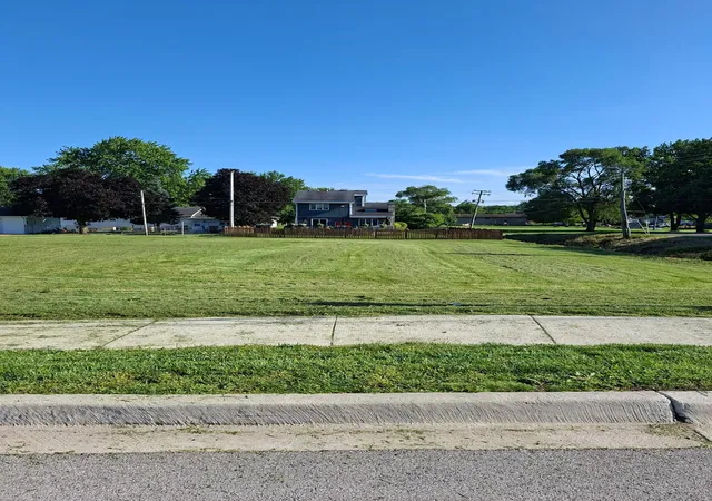 2nd image of 652 Penfield St, Beecher, IL 60401 | MLS# 12688806