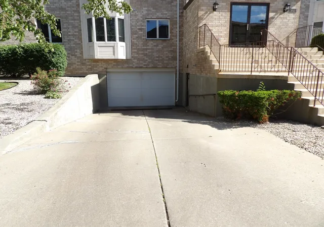 3rd image of 3640 186Th St #402, Lansing, IL 60438 | MLS# 12688819