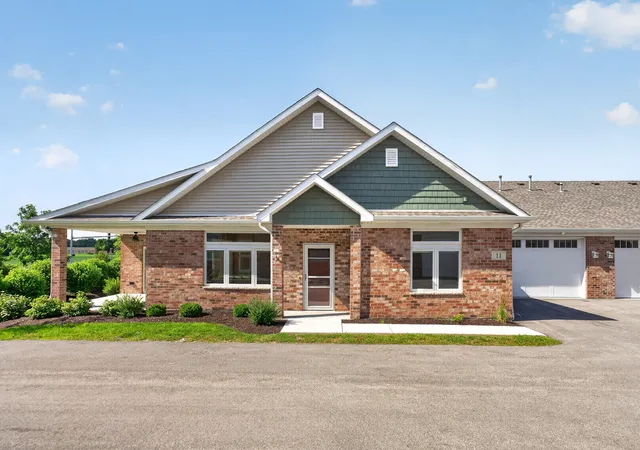 Homes for sale in Sycamore, IL | 11 Briden Ln #11, Sycamore, IL 60178 | MLS# 12688826
