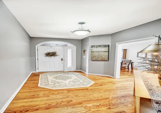 3rd image of 21753 Cappel Ln, Frankfort, IL 60423 | MLS# 12688830