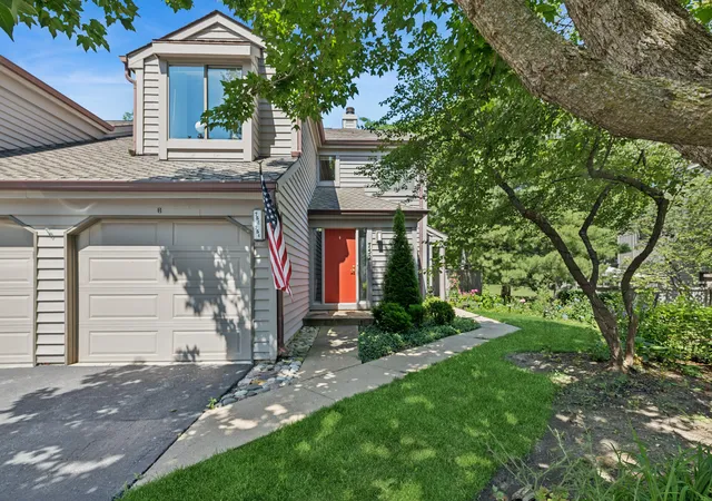 1st image of 752 Shoreline Rd #1077, Lake Barrington, IL 60010 | MLS# 12688858