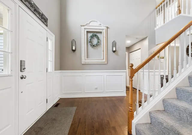 Photo 3 of Single family home for sale at 17054 S Neuberry Ridge Ct, Lockport, IL 60441 | MLS# 12688865 | Listing updated on 2026-10-09