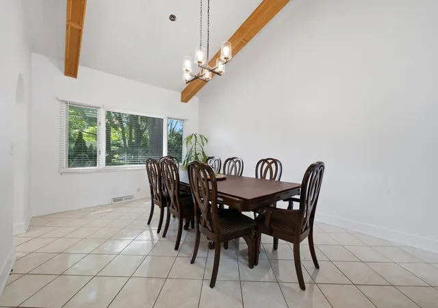 Photo 4 of Single family home for sale at 346 Butternut Dr, Wood Dale, IL 60191 | MLS# 12688875 | Listing updated on 2026-09-19