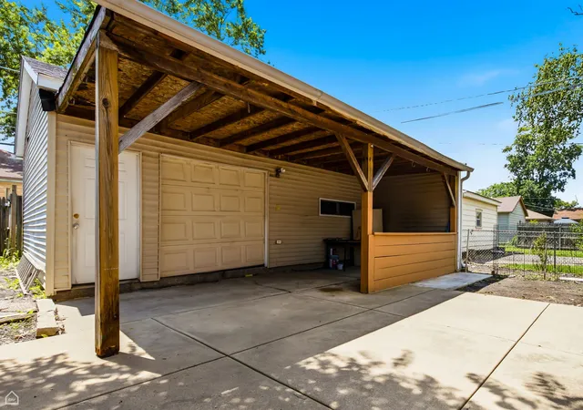 21st image of 2259 Orchard St, Blue Island, IL 60406 | MLS# 12688879