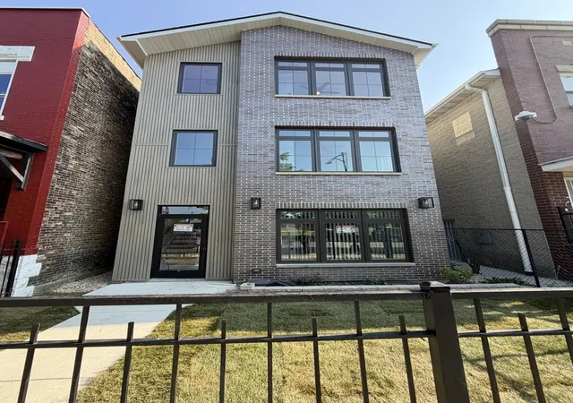 Photo 1 of Multi family home for sale at 2849 W Monroe St, Chicago, IL 60612 | MLS# 12688918 | Listing updated on 2026-10-21
