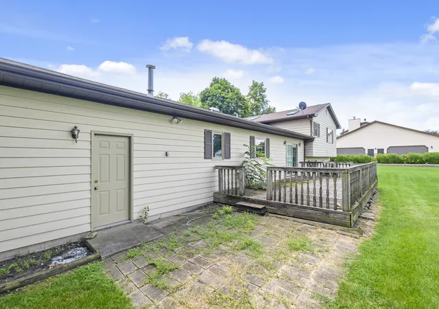 Photo 4 of Single family home for sale at 24662 W Red Oak Ln, Shorewood, IL 60404 | MLS# 12688919 | Listing updated on 2026-09-11