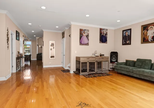 5th image of 1730 Lunt Ave, Des Plaines, IL 60018 | MLS# 12688950