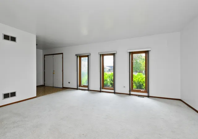 Homes for sale in Crete, IL | 3531 Dale Dr, Crete, IL 60417 | MLS# 12688976