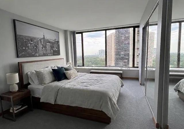 Homes for sale in Chicago, IL | 5455 N Sheridan Rd #1708, Chicago, IL 60640 | MLS# 12688987