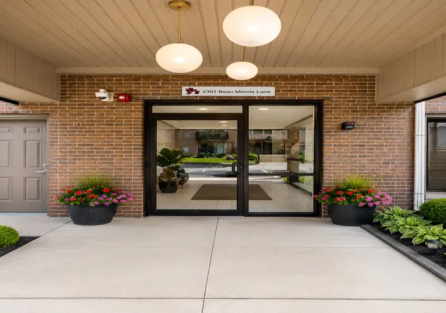 2nd image of 2301 Beau Monde Ln #406, Lisle, IL 60532 | MLS# 12689017