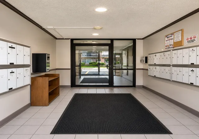 3rd image of 2301 Beau Monde Ln, Lisle, IL 60532