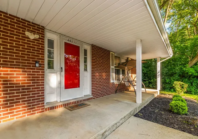 Homes for sale in Antioch, IL | 40233 N Lakeview Ave, Antioch, IL 60002 | MLS# 12689039