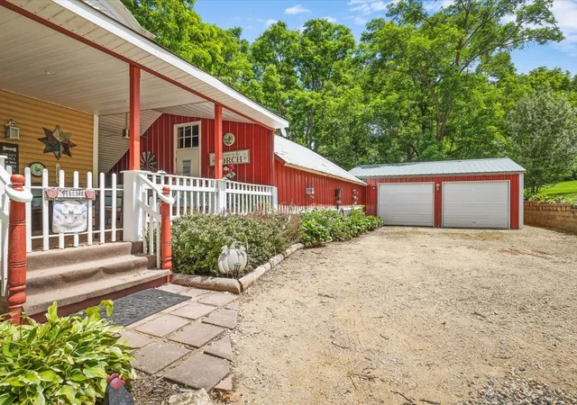Homes for sale in Elizabeth, IL | 3503 S Ebys Mill Rd, Elizabeth, IL 61028 | MLS# 12689050