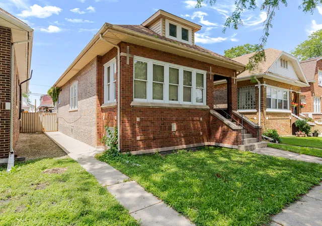 2nd image of 10708 S Avenue, Chicago, IL 60617 | MLS# 12689063