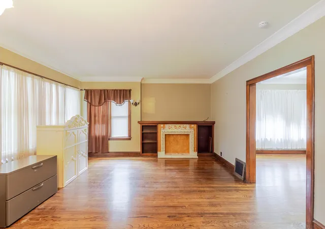 4th image of 10708 S Avenue, Chicago, IL 60617 | MLS# 12689063