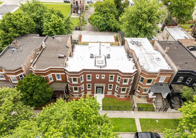 Homes for sale in Chicago, IL | 1421 E 69th Pl, Chicago, IL 60637 | MLS# 12689070