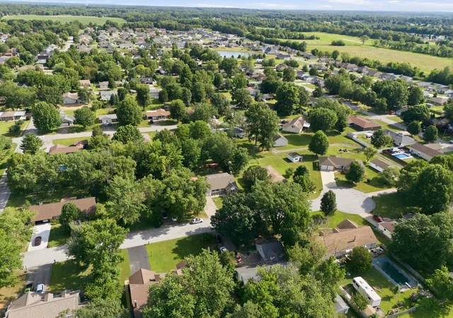 39th image of 1004 E Illinois St, Marion, IL 62959 | MLS# 12689073