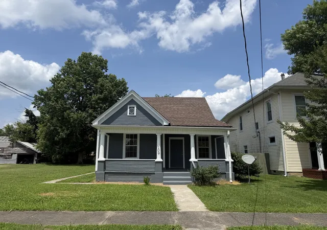 2nd image of 109 E 7th St, Metropolis, IL 62960 | MLS# 12689103