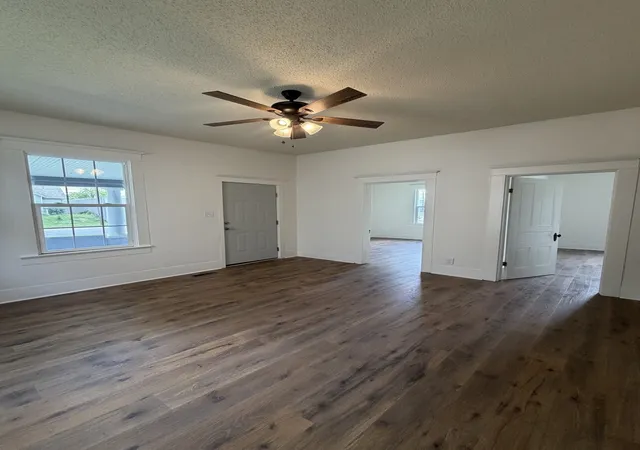 5th image of 109 E 7Th St, Metropolis, IL 62960 | MLS# 12689103