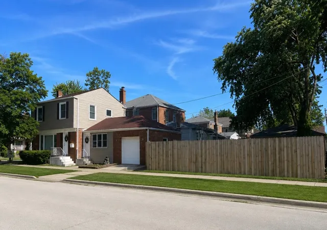 2nd image of 6156 N Kedvale Ave, Chicago, IL 60646 | MLS# 12689108
