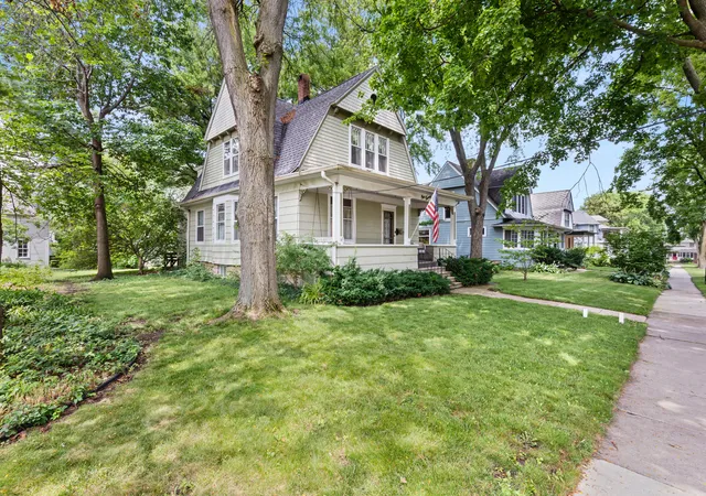 Homes for sale in Sycamore, IL | 127 Alma St, Sycamore, IL 60178 | MLS# 12689109