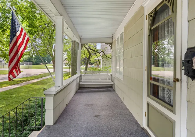 Homes for sale in Sycamore, IL | 127 Alma St, Sycamore, IL 60178 | MLS# 12689109