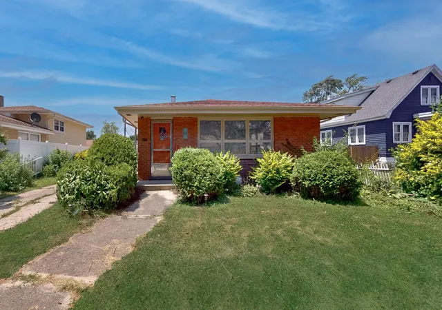 Photo 1 of Single family home for sale at 9224 Melvina Ave, Oak Lawn, IL 60453 | MLS# 12689181 | Listing updated on 2026-07-24