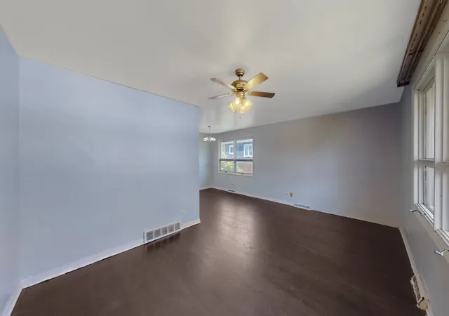 Photo 2 of Single family home for sale at 9224 Melvina Ave, Oak Lawn, IL 60453 | MLS# 12689181 | Listing updated on 2026-07-24