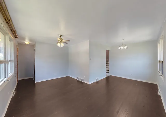 Photo 4 of Single family home for sale at 9224 Melvina Ave, Oak Lawn, IL 60453 | MLS# 12689181 | Listing updated on 2026-07-24