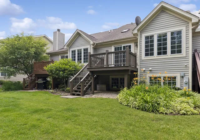 Homes for sale in Cary, IL | 1181 Westlake Dr, Cary, IL 60013 | MLS# 12689214