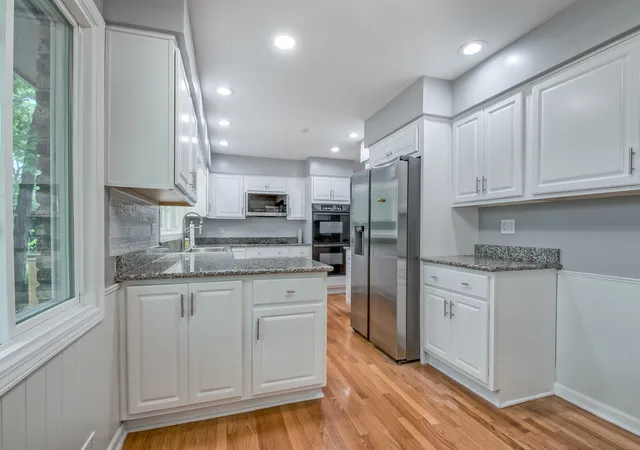 Homes for sale in Lake Forest, IL | 104 E Louis Ave, Lake Forest, IL 60045 | MLS# 12689227