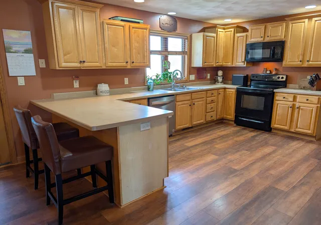 Homes for sale in Freeport, IL | 1891 Indian Springs Ct, Freeport, IL 61032 | MLS# 12689247