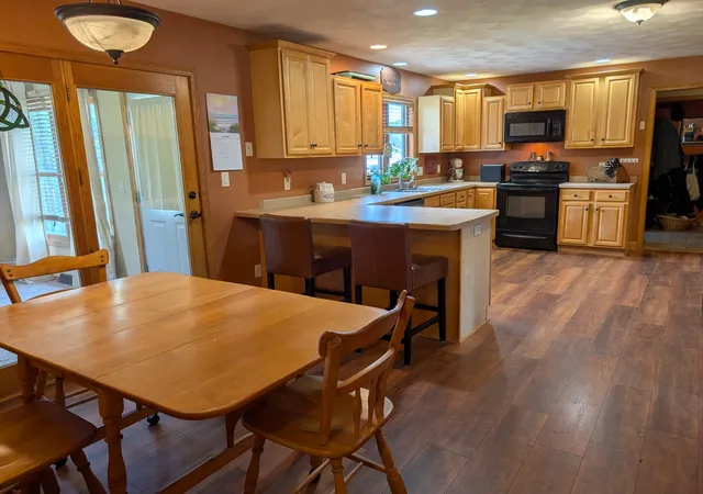 Homes for sale in Freeport, IL | 1891 Indian Springs Ct, Freeport, IL 61032 | MLS# 12689247