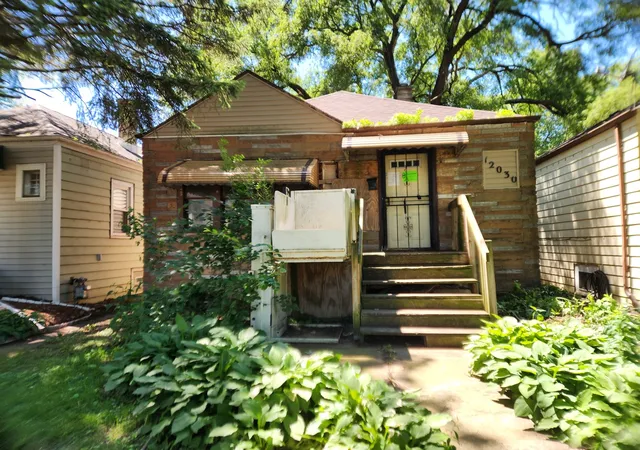 2nd image of 12030 S Wentworth Ave, Chicago, IL 60628 | MLS# 12689261