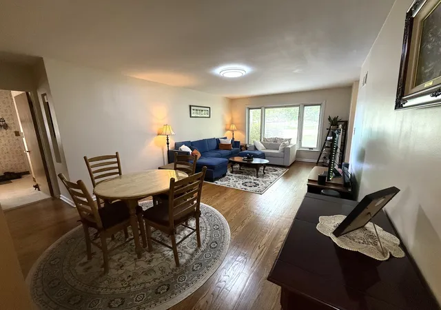 5th image of 5224 Wolf Rd, Western Springs, IL 60558 | MLS# 12689262