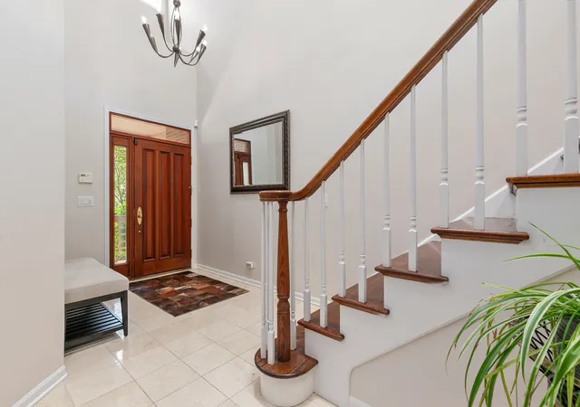 Homes for sale in Hinsdale, IL | 1302 Hawthorne Ln #1302, Hinsdale, IL 60521 | MLS# 12689288