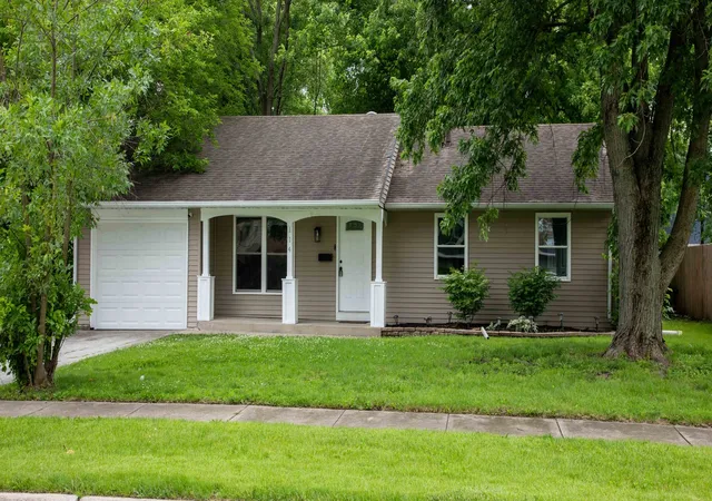 1st image of 114 E Clark St, Glenwood, IL 60425 | MLS# 12689291