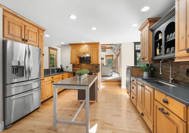 Photo 3 of Single family home for sale at 27069 W Fox River Rd, Cary, IL 60013 | MLS# 12689331 | Listing updated on 2026-10-09