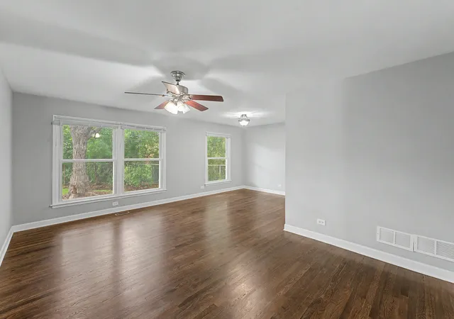 Homes for sale in Arlington Heights, IL | 1704 S Highland Ave, Arlington Heights, IL 60005 | MLS# 12689341