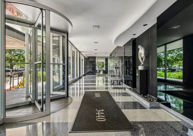 Homes for sale in Chicago, IL | 3440 N Lake Shore Dr #12B, Chicago, IL 60657 | MLS# 12689350