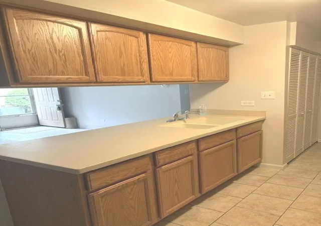 5th image of 20114 Oak Ln, Lynwood, IL 60411