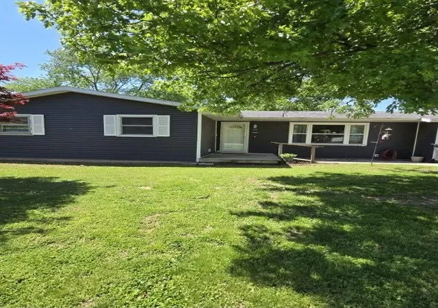 Homes for sale in Villa Grove, IL | 106 Bruce St, Villa Grove, IL 61956 | MLS# 12689408