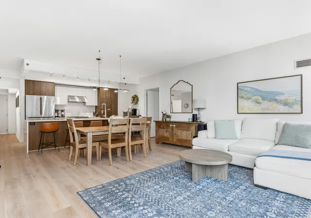 Photo 4 of Condo for sale at 505 N Mcclurg Ct #2301, Chicago, IL 60611 | MLS# 12689423 | Listing updated on 2026-10-02