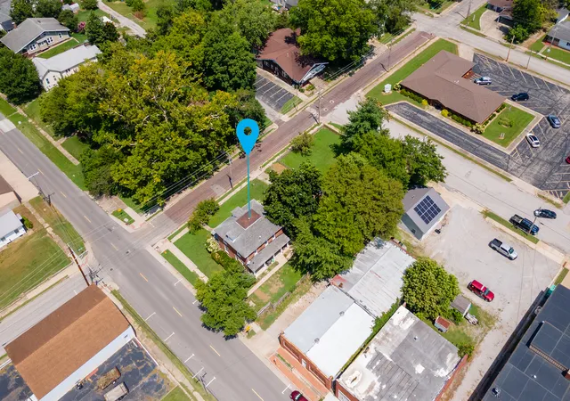 50th image of 1015 Hanson St, Murphysboro, IL 62966 | MLS# 12689431