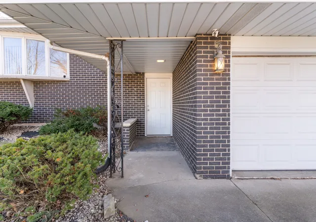 3rd image of 2859 190Th Pl, Lansing, IL 60438 | MLS# 12689443