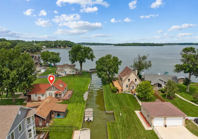 Homes for sale in Fox Lake, IL | 29 Atwater Pkwy, Fox Lake, IL 60020 | MLS# 12689483